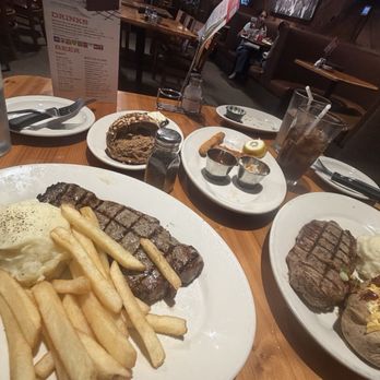 Black Angus Steakhouse - Steakhouses Near Me - San Lorenzo, California
