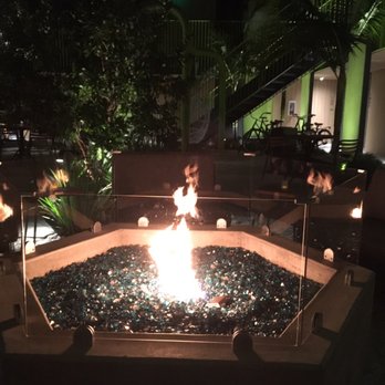 Mayumi - Comfortable night at the fire pit - Hotels Near Me - Culver City, California Mayumi - Comfortable night at the fire pit - Hotels Near Me - Culver City, California