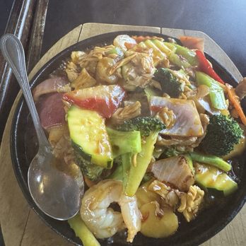Fortune Mandarin Restaurant & Lounge - House Sizzling Platter - Chinese Near Me - Mount Vernon, Washington