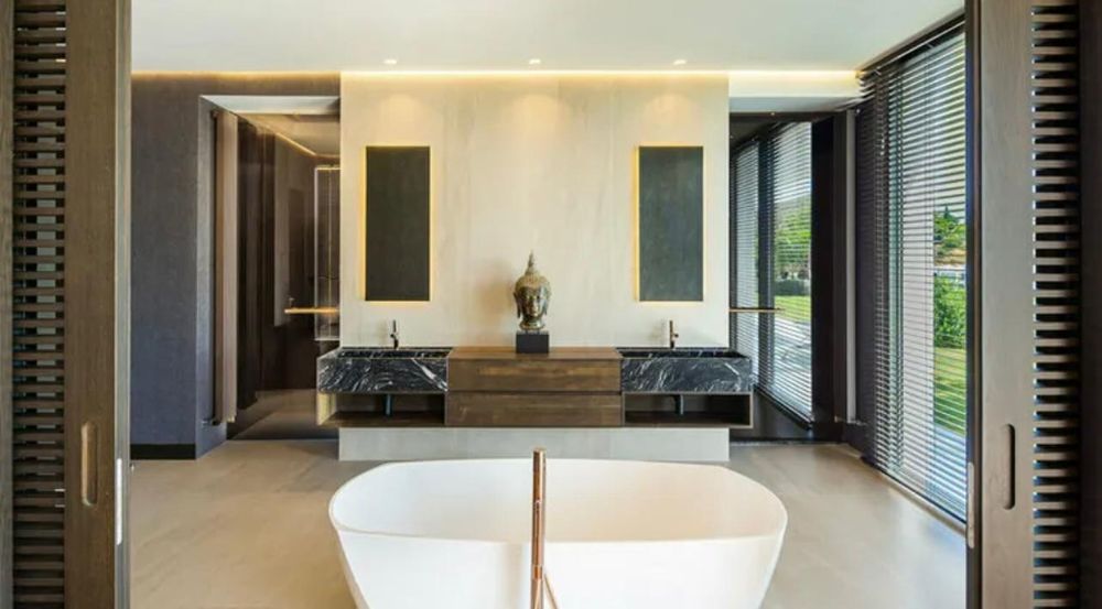 Slide of Top One Builders