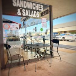 New York Slice Deli - Dining area