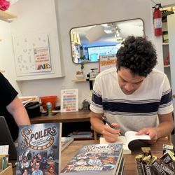 Rozzie Bound Co-op - Happy hour + author signing of Spoilers by Carlos Greaves
