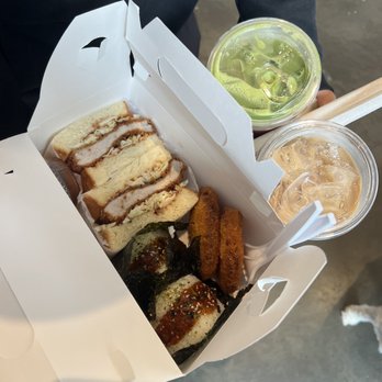 District Tea - Strawberry Matcha Latte + Vietnamese Coffee - Bubble Tea Near Me - San Francisco, California District Tea - Strawberry Matcha Latte + Vietnamese Coffee - Bubble Tea Near Me - San Francisco, California