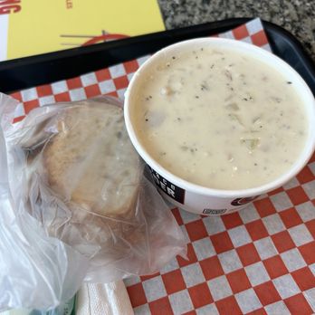Pike Place Chowder - Pacific Place - New England Clam Chowder - Seafood Near Me - Seattle, Washington Pike Place Chowder - Pacific Place - New England Clam Chowder - Seafood Near Me - Seattle, Washington