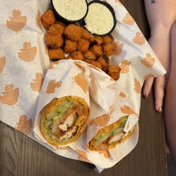 sneakybird - Chicken Wings Near Me - Surprise, Arizona sneakybird - Chicken Wings Near Me - Surprise, Arizona