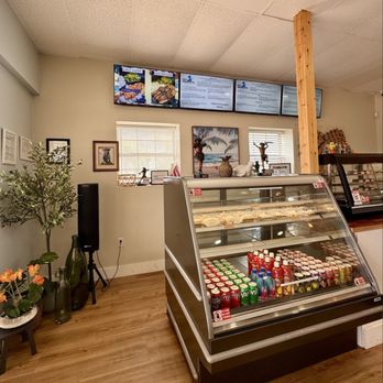 Howzit Hawaiian Kitchen - Digital menu and drink/dessert fridge - Hawaiian Near Me - Schertz, Texas Howzit Hawaiian Kitchen - Digital menu and drink/dessert fridge - Hawaiian Near Me - Schertz, Texas