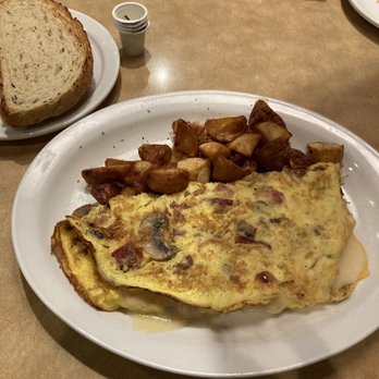 TooJay’s Deli - Bakery - Restaurant - Too Jays ultimate omelette with home fries so good Taylor S our server very good . Very pleasant experience. - Delis Near Me - Altamonte Springs, Florida TooJay’s Deli - Bakery - Restaurant - Too Jays ultimate omelette with home fries so good Taylor S our server very good . Very pleasant experience. - Delis Near Me - Altamonte Springs, Florida