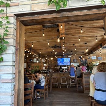 The Lake Hound - Inside - Canadian (New) Near Me - Grand Bend, Ontario The Lake Hound - Inside - Canadian (New) Near Me - Grand Bend, Ontario