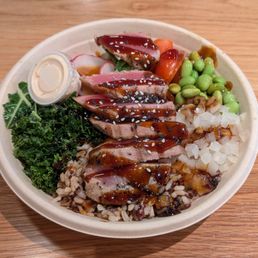 Seared Ahi Tuna Bowl