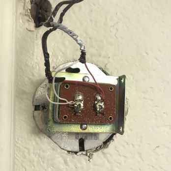 T. Gil Electric - Front view of doorbell transformer - Electricians Near Me T. Gil Electric - Front view of doorbell transformer - Electricians Near Me