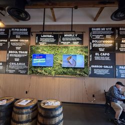 MF International - Menu wall