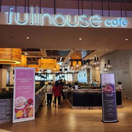 Fullhouse Cafe