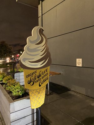 Super Duper Burgers by null