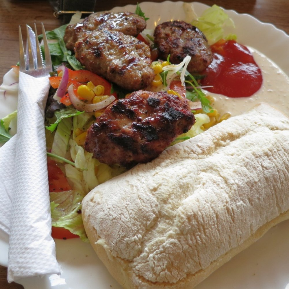 Broodje Bert - Broodje Bert Burger - Breakfast & Brunch Near Me - Amsterdam, New Hampshire