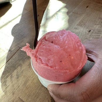 Sweet Peaks Ice Cream - Ice Cream & Frozen Yogurt Near Me - Kalispell, Montana Sweet Peaks Ice Cream - Ice Cream & Frozen Yogurt Near Me - Kalispell, Montana