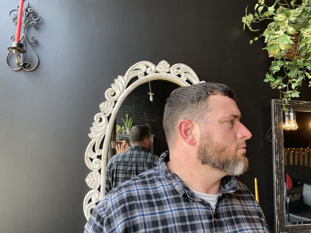Audra’s Fades Logo