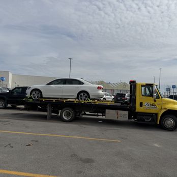1st Class Towing & Transport - Towing Near Me - Centralia, Missouri 1st Class Towing & Transport - Towing Near Me - Centralia, Missouri