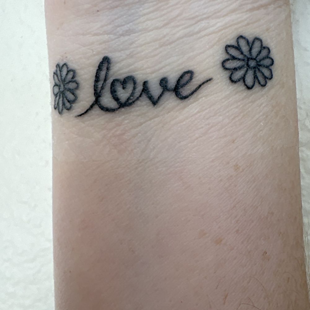 New tattoo! I just took the bandage off so the skin looks lighter under the tattoo. But that's temporary. It looks amazing!!!!! New tattoo! I just took the bandage off so the skin looks lighter under the tattoo. But that's temporary. It looks amazing!!!!!