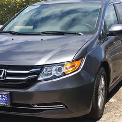 CB Maui Taxi Service - All Leather and air-conditioned