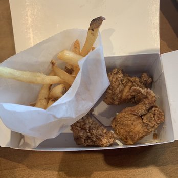 Hat Creek Burger Company - Kid's Meal - Burgers Near Me - Live Oak, Texas Hat Creek Burger Company - Kid's Meal - Burgers Near Me - Live Oak, Texas