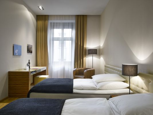 The ICON Hotel & Lounge by null