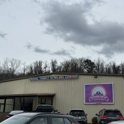 Royal Family Bowling Center - Exterior