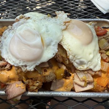 Lucky Luke Brewing - Cowgirl totchos - Breweries Near Me - Palmdale, California