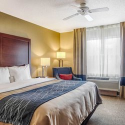Comfort Inn & Suites Grafton-Cedarburg