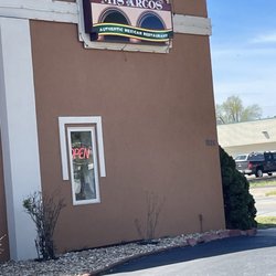 Mis Arcos Mexican Restaurant - Entrance and name