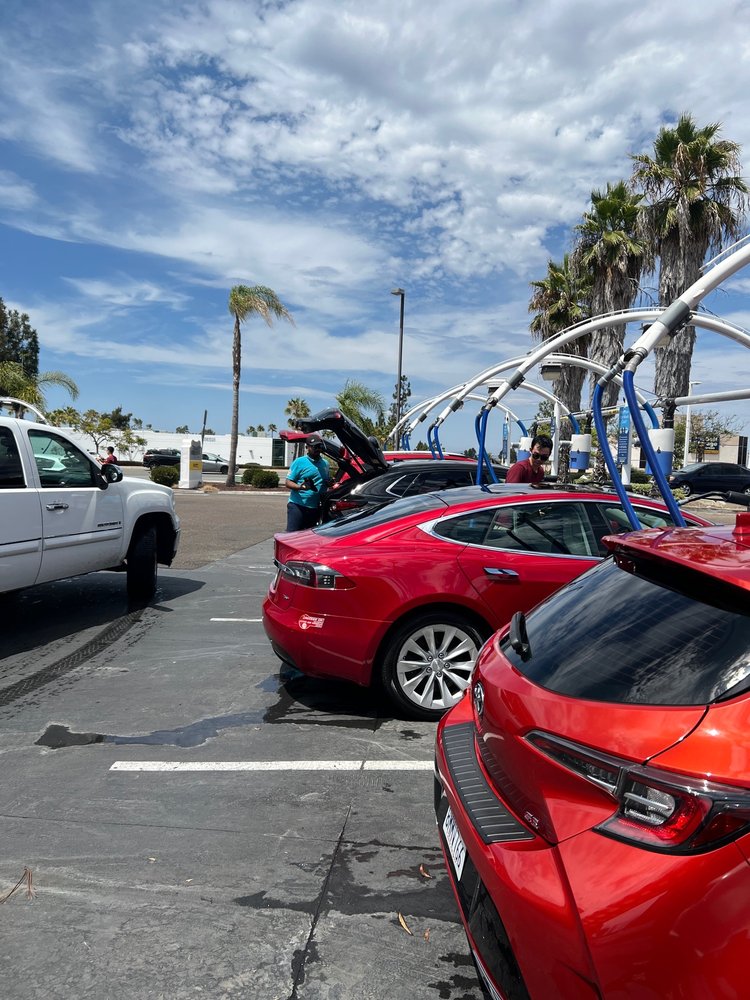 SOAPY JOE’S CAR WASH Updated September 2024 239 Photos & 851