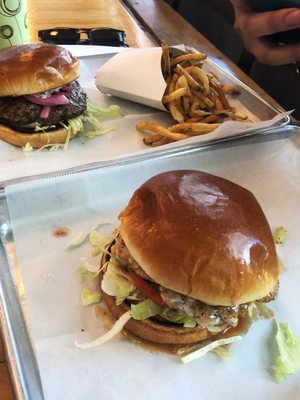 Buns Burgers by null