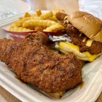 Dave's Hot Chicken - #3 - Chicken Shop Near Me - New York, New York Dave's Hot Chicken - #3 - Chicken Shop Near Me - New York, New York