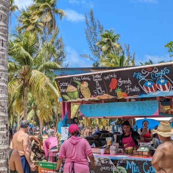 Mis Cocos - Juice Bars & Smoothies Near Me - Luquillo, Puerto Rico Mis Cocos - Juice Bars & Smoothies Near Me - Luquillo, Puerto Rico