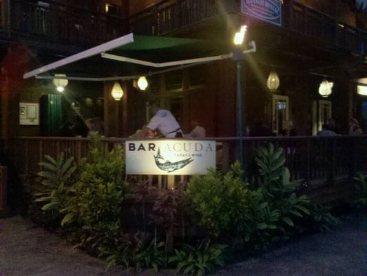 Bar Acuda by null