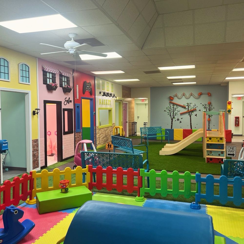 Play Space - Ball pit with tree that launches balls into the universe - Kids Activities Near Me - Cape Canaveral, Florida Play Space - Ball pit with tree that launches balls into the universe - Kids Activities Near Me - Cape Canaveral, Florida