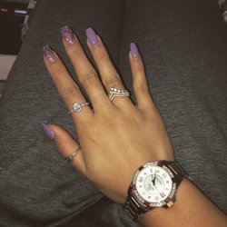 Diva Nails - One week after a fill by tracy