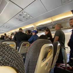 LATAM Airlines - People from the back row bumrushing to the front