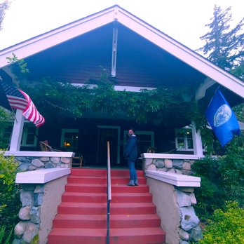Kangaroo House B & B - Quaint and welcoming. - Bed & Breakfast Near Me - Eastsound, Washington