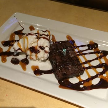 Boston Pizza - Birthday brownie - Pizza Near Me - Stouffville, Ontario
