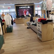 lacoste outlet miromar