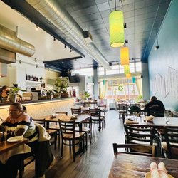 Spinning Bones - Interior of restaurant