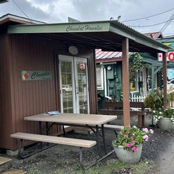 Chocolat Hanalei - 10/28/24 You may sit & wait outside of the tiny chocolate shop