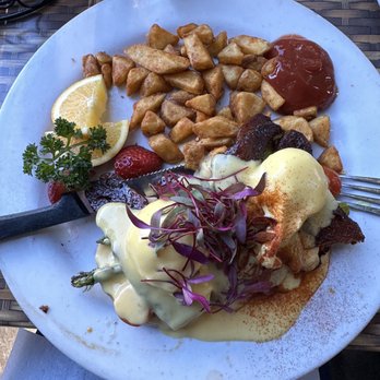 Sweet Maple - Eggs Wild Benedict Weekday Breakfast - American Near Me - San Francisco, California