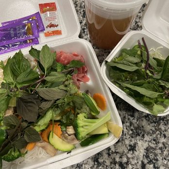 Pho 4 Star - Steak pho - Vietnamese Near Me - Universal City, Texas