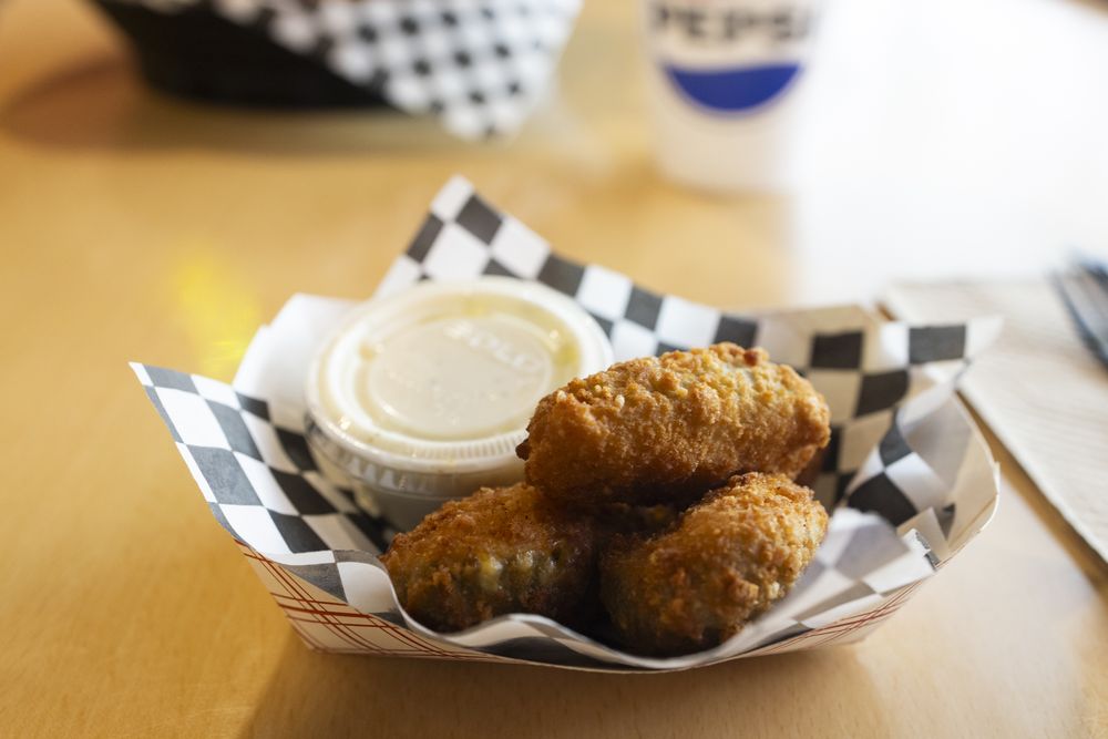 WIZE GUYZ GRILLE - Updated May 2026 - 24 Photos & 20 Reviews - 240 Main ...