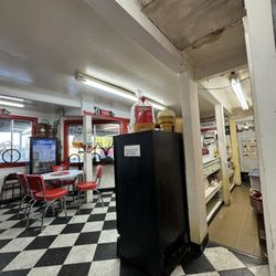 Gary’s Slingblade Drive-in - Inside