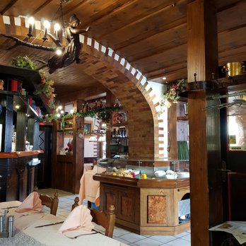 Winzerhaus Nierstein - Beer, Wine & Spirits Near Me - Nierstein, RP Winzerhaus Nierstein - Beer, Wine & Spirits Near Me - Nierstein, RP