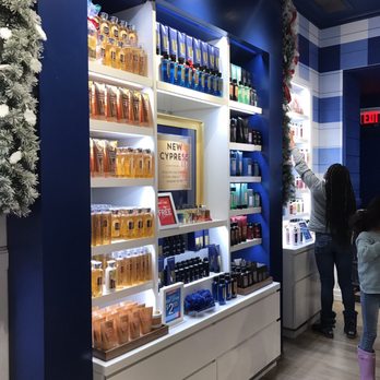 Bath & Body Works - Cosmetics & Beauty Supply Near Me - Cumming, Georgia Bath & Body Works - Cosmetics & Beauty Supply Near Me - Cumming, Georgia