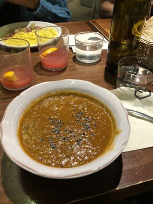 La Encomienda by null