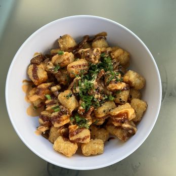 SWIM Restaurant and Bar - Hurricane Tots - Lounges Near Me - Honolulu, Hawaii SWIM Restaurant and Bar - Hurricane Tots - Lounges Near Me - Honolulu, Hawaii